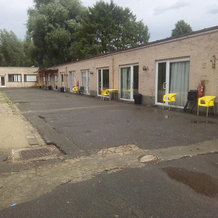 Logies Waasland Hotel Sint-Niklaas Bagian luar foto