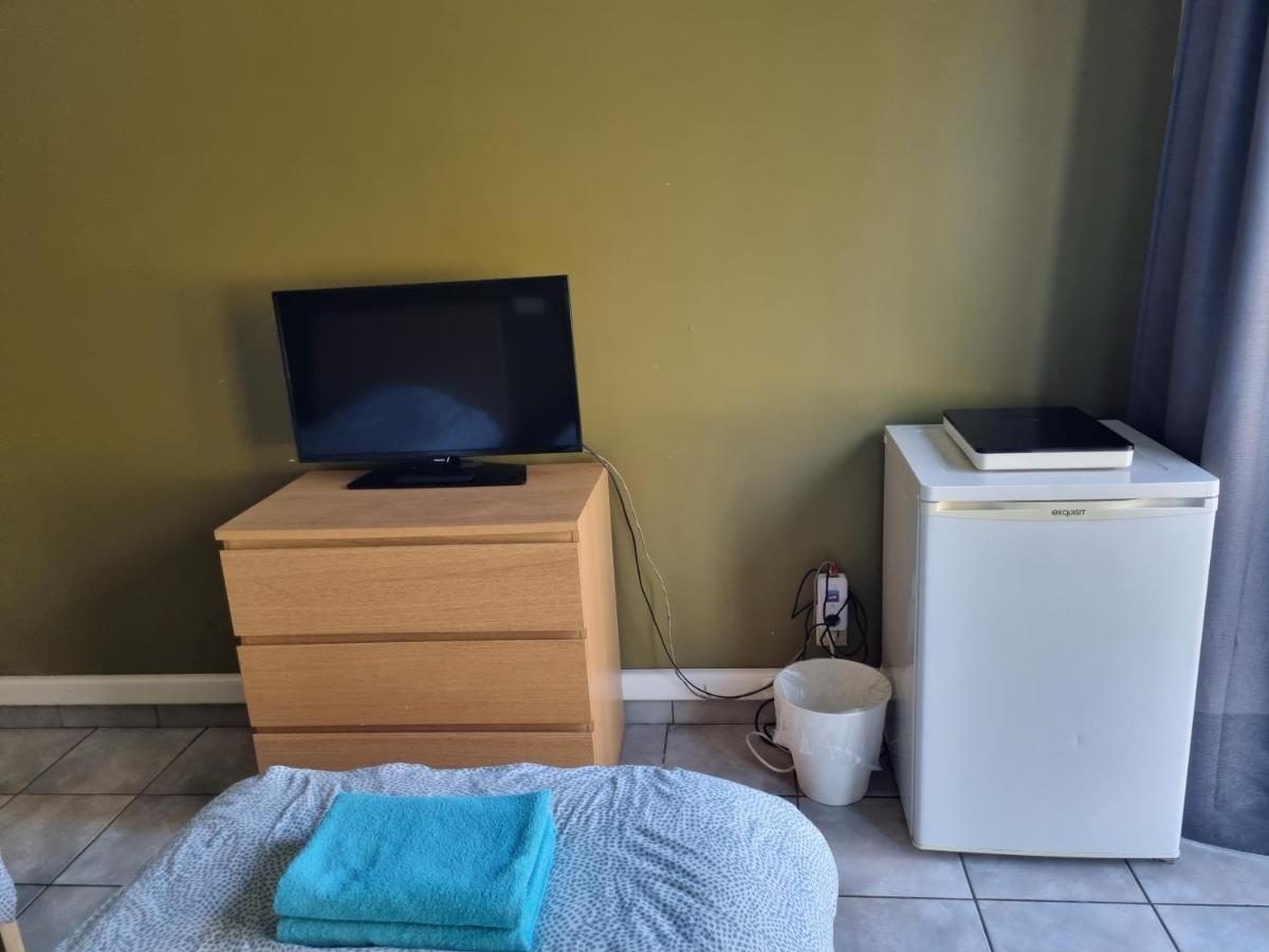 Logies Waasland Hotel Sint-Niklaas Bagian luar foto